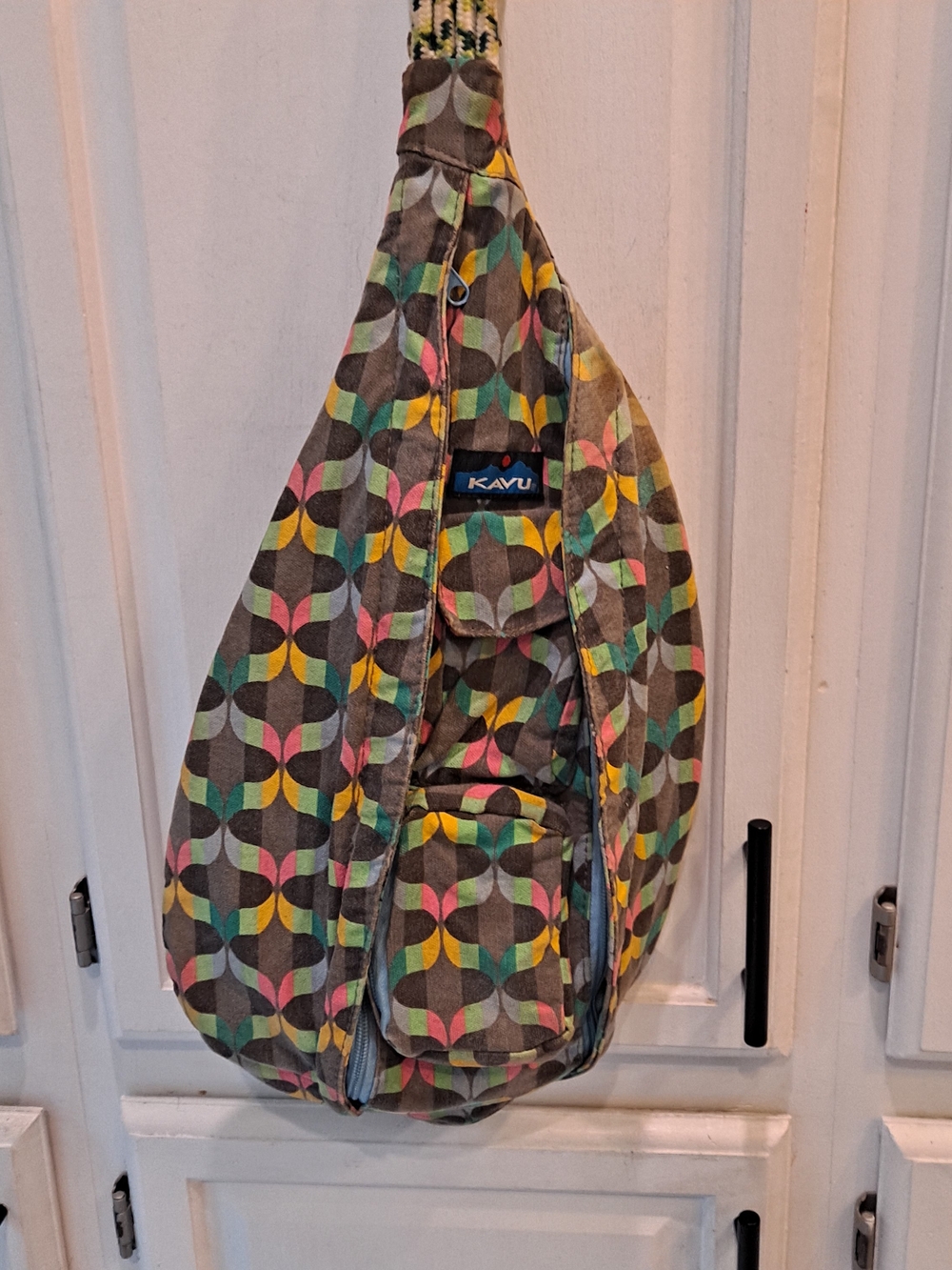 Kavu Multicolor Geo Circle Rope Sling Gray Yellow Teal Pink Ergonomical Cotton